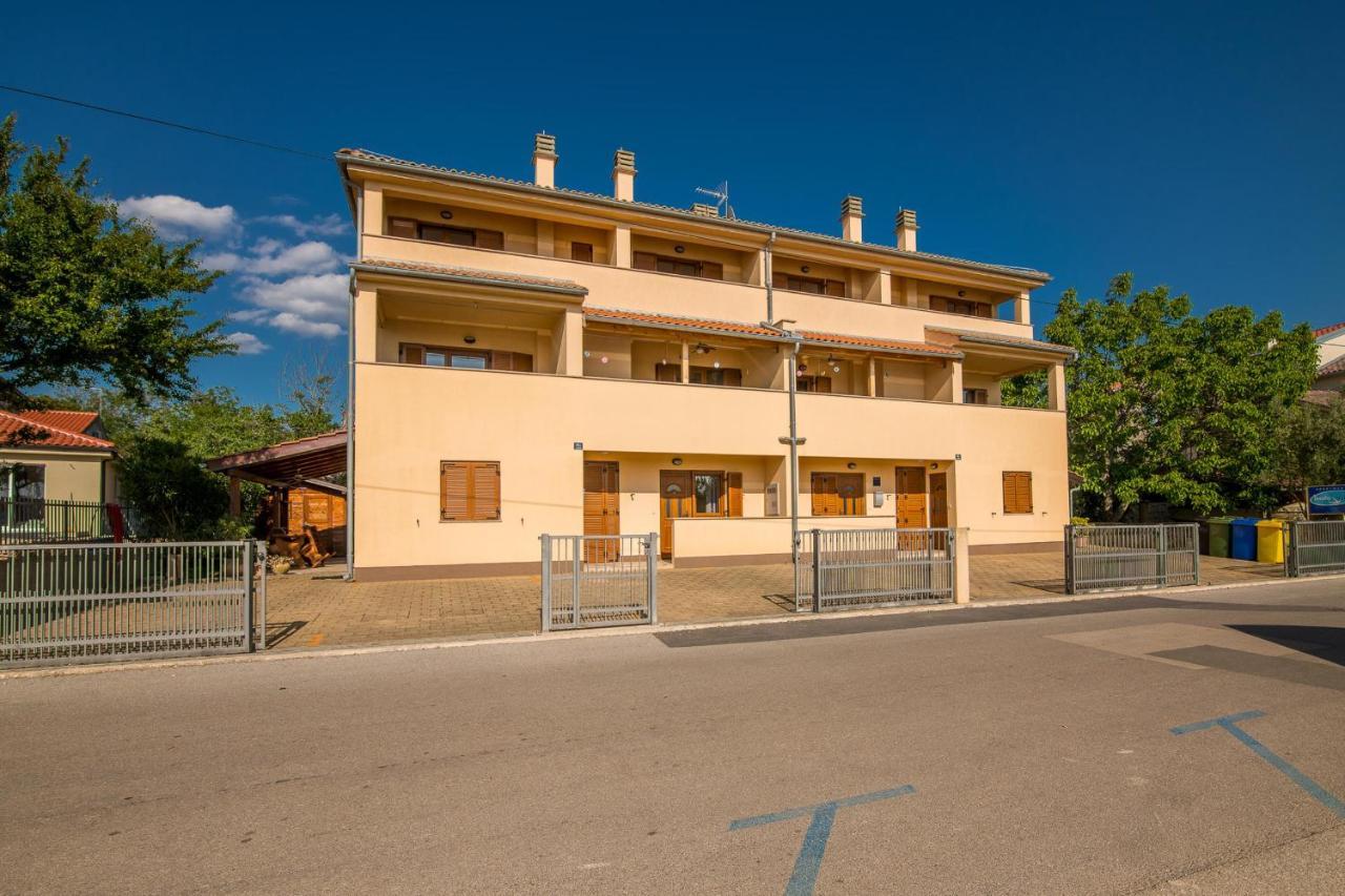 Apartments Celeste Klimno Exteriér fotografie